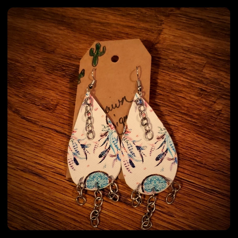 ‼‼DREAMCATCHER EARRINGS ‼‼FAUX LEATHER 1 PAIR AVAL